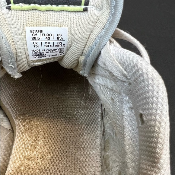 Asics Men's Gray and White Sneakers Size 8.5 - Picture 5 of 8